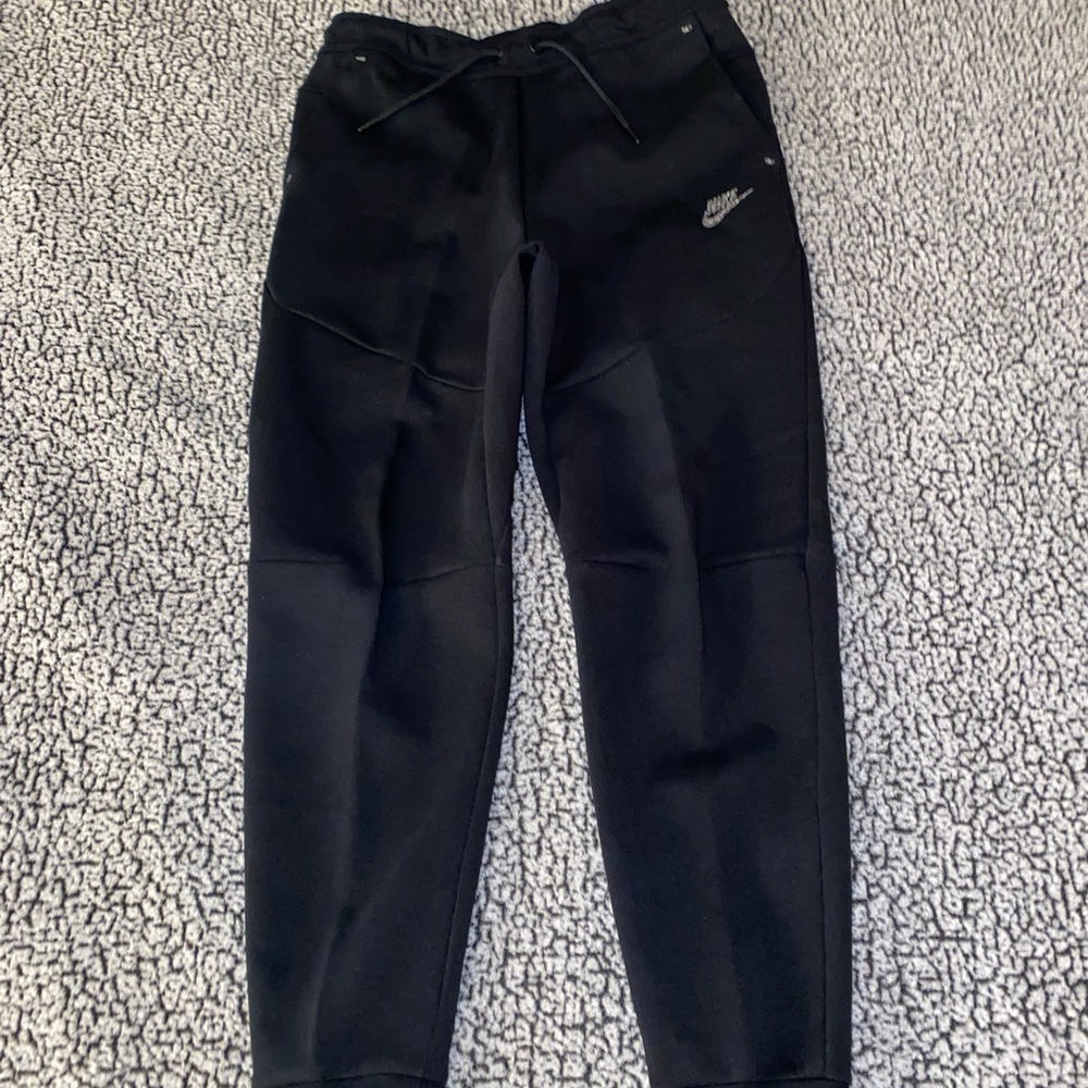 Nike Tech Joggers